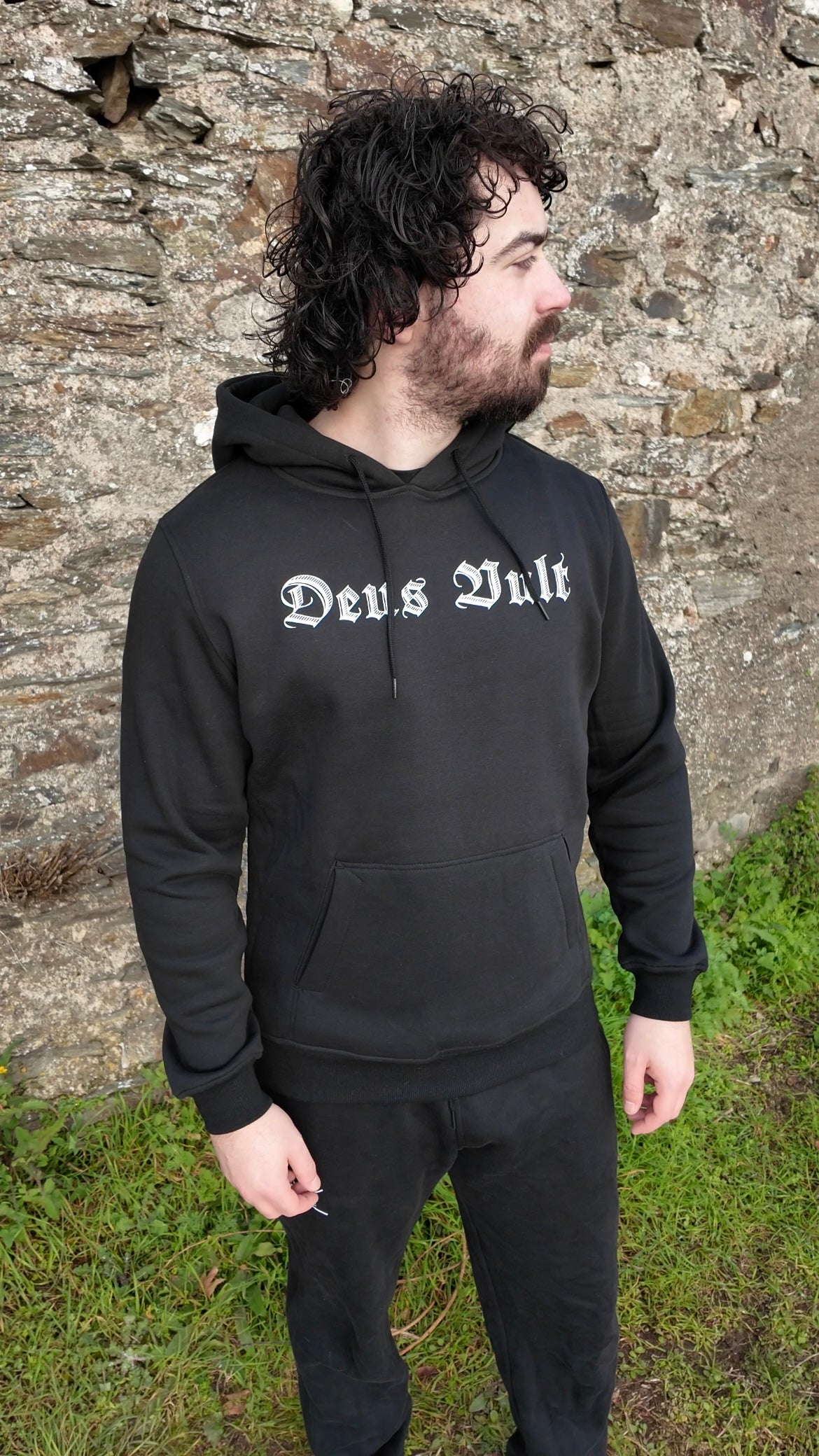 Hoodie "Deus Vult" noir